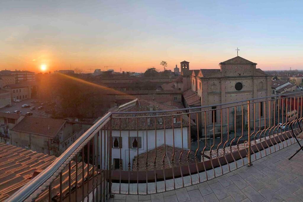 Apartament Mansarda Con Vista In Centro A Piacenza Zewnętrze zdjęcie