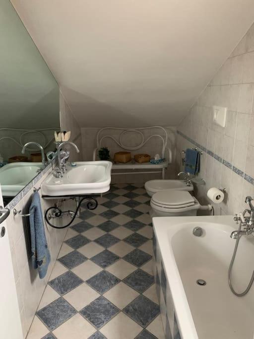 Apartament Mansarda Con Vista In Centro A Piacenza Zewnętrze zdjęcie